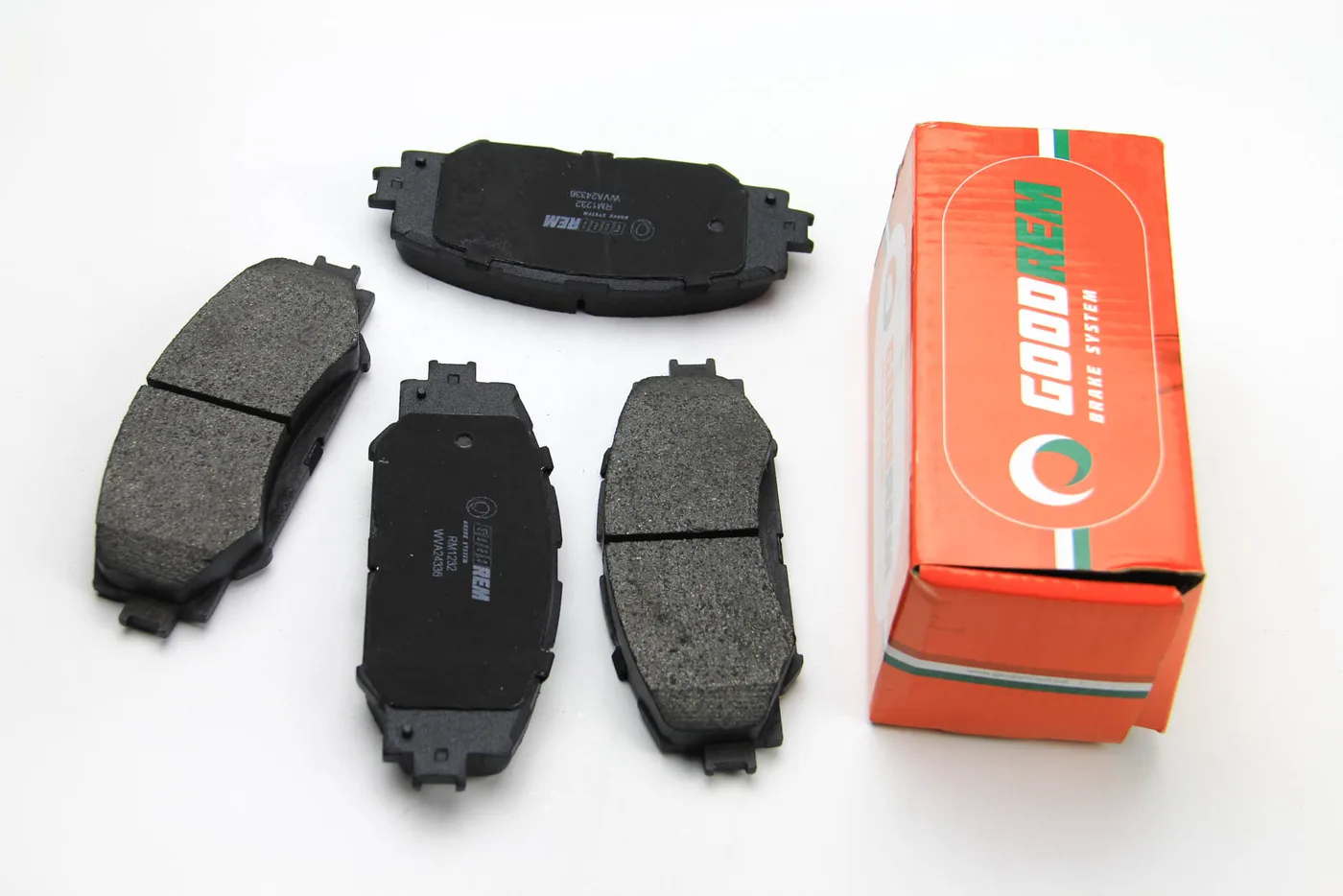 Комплект передніх гальмівних колодок COROLLA 05-(GDB3425/LP2002/RM1232/05P1258/C12121ABE/044650R010) — основне фото